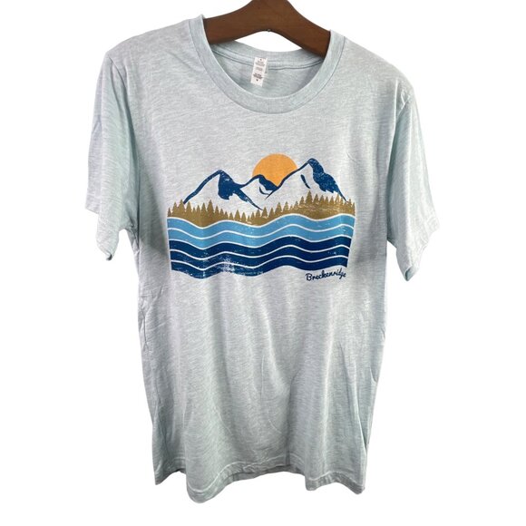 Breckenridge T-Shirt Medium Light Gray Cotton Blend Mountains Graphic Crewneck - Picture 1 of 5
